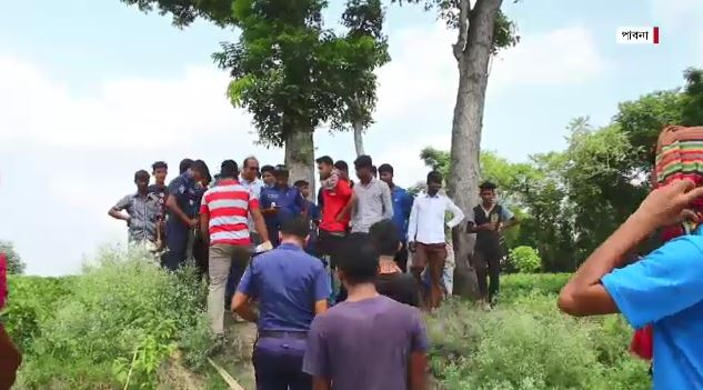 পদ্মা নদী থেকে যুবকের মাথাবিহীন ও এক শিশুর মরদেহ উদ্ধার