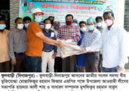 ফুলবাড়ী প্রেসক্লাবের সাংবাদিকদের সুরক্ষায় পিপিই প্রদান করলেন মোস্তাফিজুর রহমান এমপি