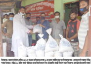 দিনাজপুরে শ্রমিকের মাঝে খাদ্যসামগ্রী বিতরণ