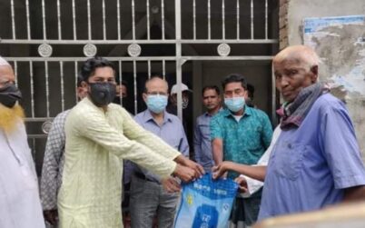 টাঙ্গাইলের নাগরপুরে খাদ্য সামগ্রী বিতরণ