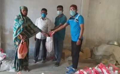 ওমরা হজ্বের  টাকা  দান করলেন সাংবাদিক চান্নু
