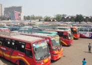 ফুলবাড়ীতে বাসে গোপনে ৫ গুণ ভাড়ায় যাত্রী পরিবহন