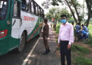 নরসিংদীর রায়পুরায় সেনাবাহিনীর ঢাকা-সিলেট মহাসড়কে ভ্রম্যমান আদালত পরিচালিত