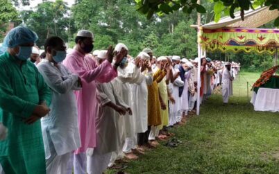 মহান স্বাধীনতার ইশতেহার পাঠক শাজাহান সিরাজকে চোখের জলে শেষ বিদায় জানালেন কালিহাতীবাসী