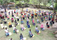 ফুলবাড়ীতে ৬০০ হত দরিদ্রের মাঝে ত্রাণ সামগ্রী বিতরণ