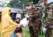 দিনাজপুরের পার্বতীপুরে প্রতিবন্ধি শিক্ষার্থীদের সহায়তায় সেনাবাহিনী