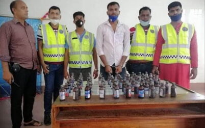 কুষ্টিয়ার মিরপুরে ৭০ বোতল ফেনসিডিলসহ মাদক ব্যবসায়ী আটক