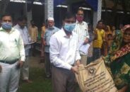 নাগরপুরে বন্যার্তদের মাঝে ত্রাণ বিতরণ