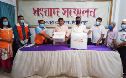 দিনাজপুরে সাংবাদিকদের ব্যক্তিগত সুরক্ষা সামগ্রি প্রদান