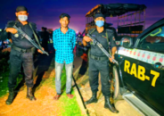 শিশুকন্যাকে জিম্মি করে বন্ধুর স্ত্রীকে ধর্ষণ, যুবক গ্রেফতার