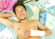 রাজশাহীতে এসিল্যান্ড পিটালেন শিক্ষককে