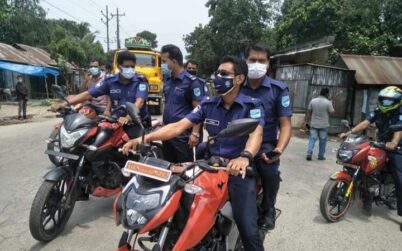 মানবতার মশাল নিয়ে এগিয়ে চলছে কালিহাতীর পুলিশ