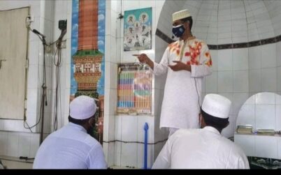 মসজিদে মসজিদে আলোচনা করে যাচ্ছেন কালিহাতীর ওসি