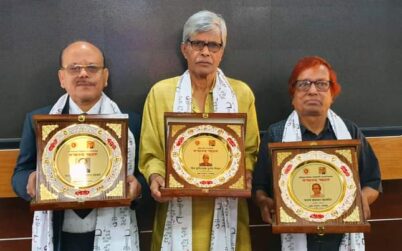 টাঙ্গাইলে তিন সাংবাদিককে সংবর্ধনা দিলো প্রশাসন