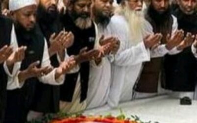 বঙ্গবন্ধুর মাজারে ওলামালীগের কেন্দ্রীয় কমিটির শ্রদ্ধা