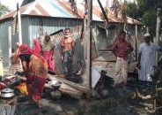 টাঙ্গাইলের কালিহাতীতে অগ্নিকান্ডে তিনটি ঘর পুড়ে ছাই