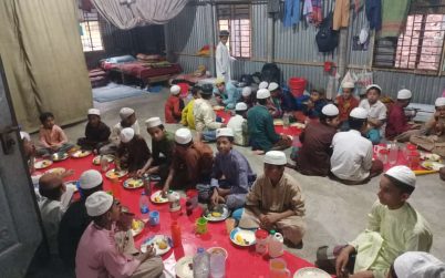 ঢাকায় এতিমদের সাথে  আদিফা মেমোরিয়াল ট্রাস্টের ইফতার