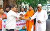 কালিহাতী রিপোর্টার্স  ইউনিটির পানি ও স্যালাইন বিতরণ